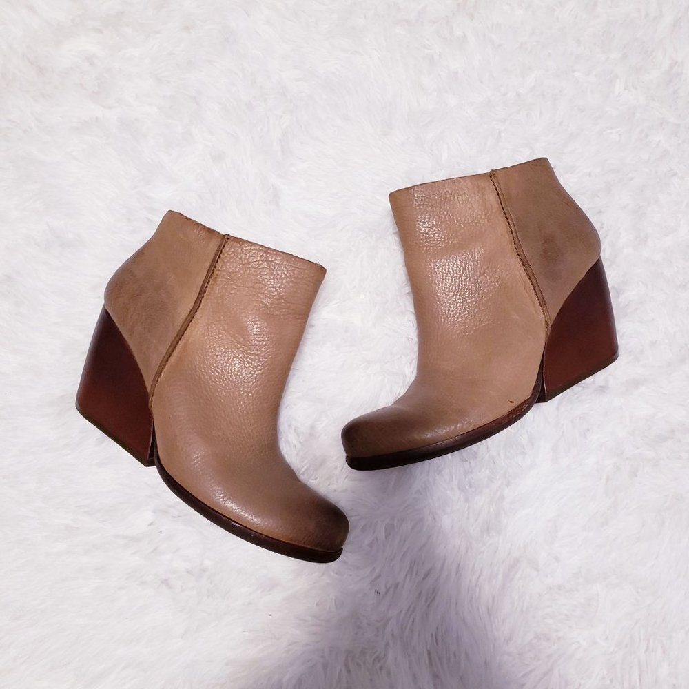 Kork Ease Women's Natalya Wedge Bootie Natural Women's Size 8